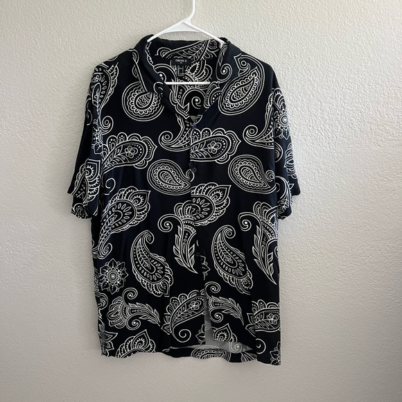 Black Paisley Button-Up Shirt (Forever21, L) - Picture 1 of 2